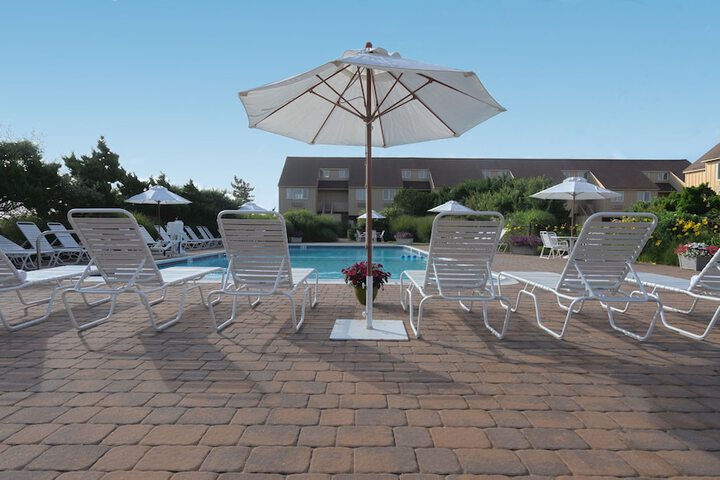 Pool 106 of 122