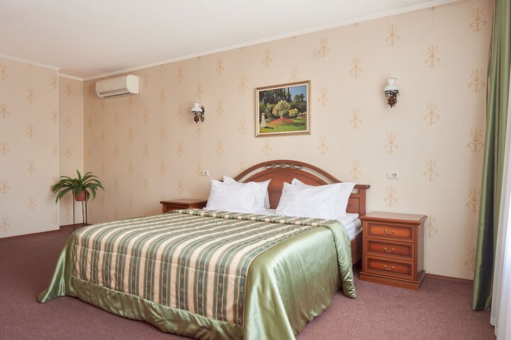 Room 21 of 74