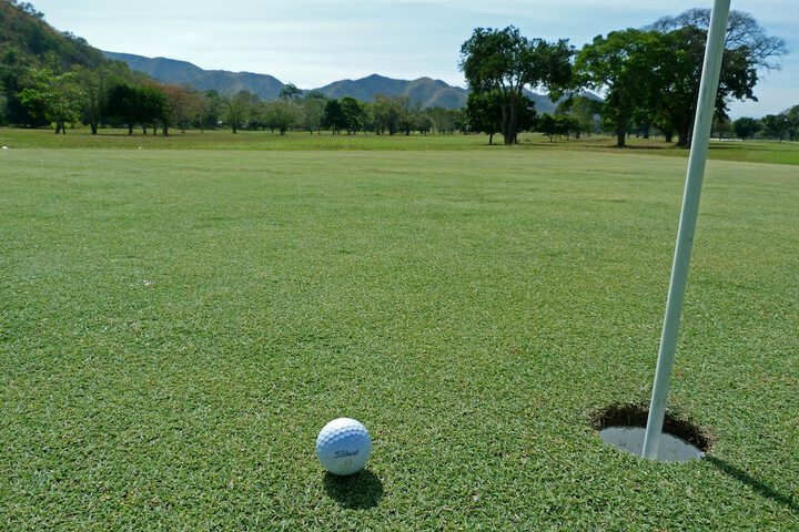 Golf 66 of 108