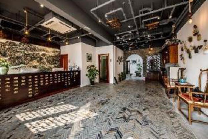 Wuzhen and Mu Hotel