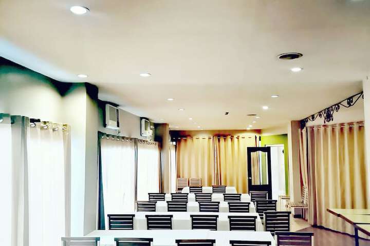 Business Center 30 of 42