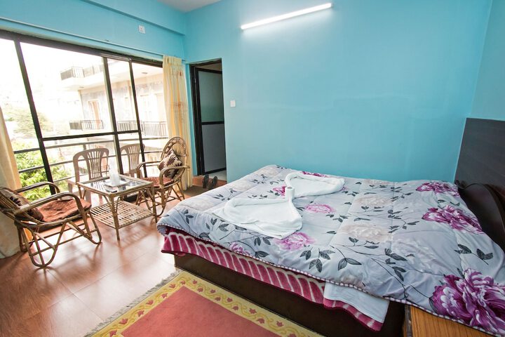 Room 16 of 33