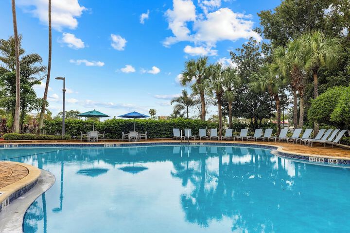 Pool 58 of 121