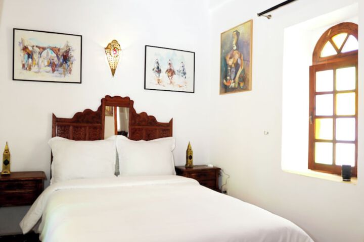 Room 3 of 34