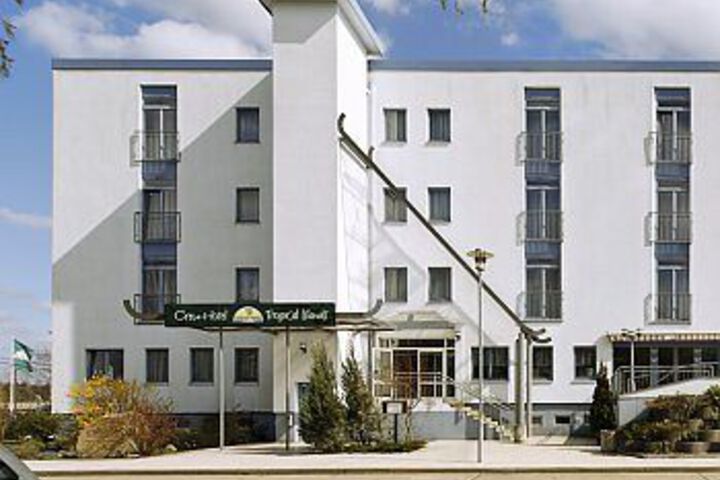 Hotel 7 of 15