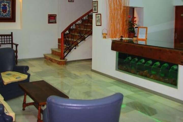 Entrance & Lobby