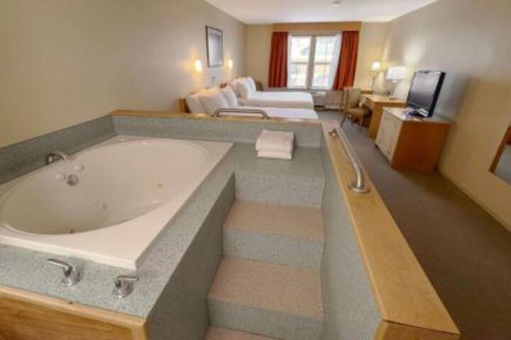 Eldorado Luxurious Suite