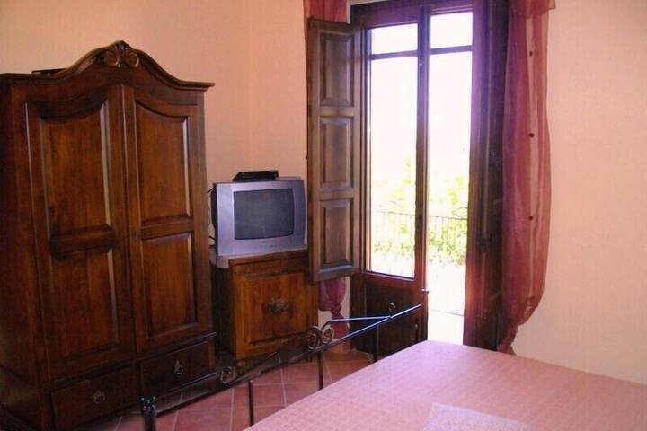 Room 30 of 131