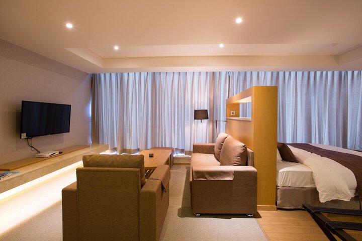 Room 55 of 145