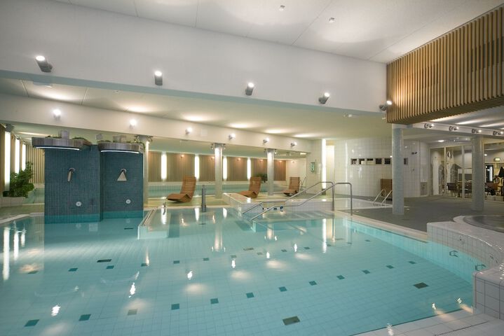 Pool Hotel