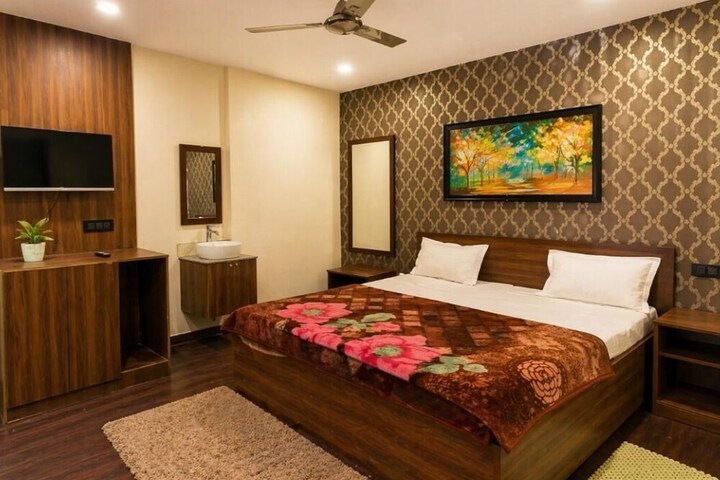 Room 19 of 47