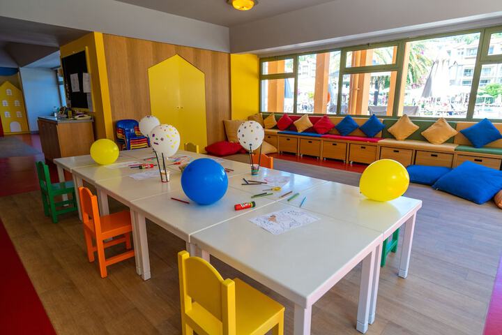 Childrens Activities 129 of 242