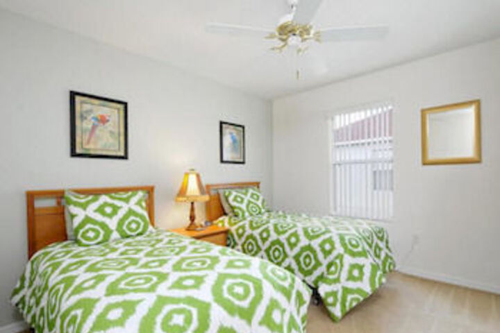 Room 206 of 380