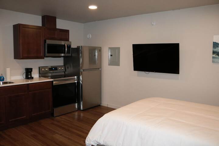 Room 3 of 27