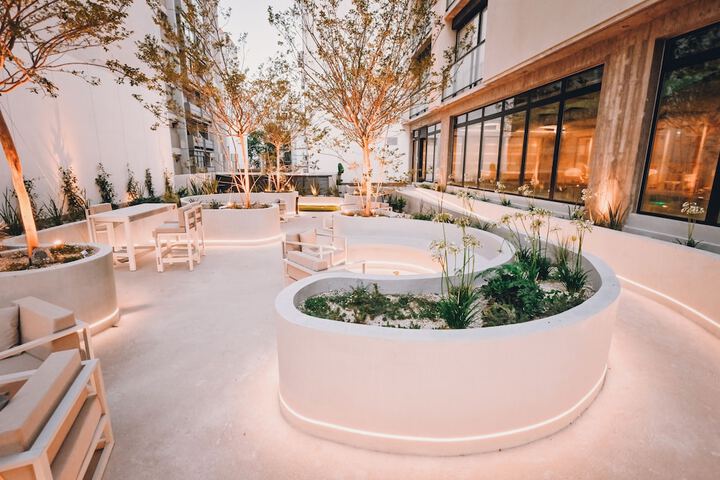 Terrace/Patio 106 of 107