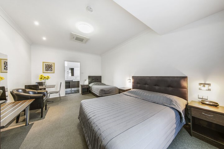 Room 7 of 43