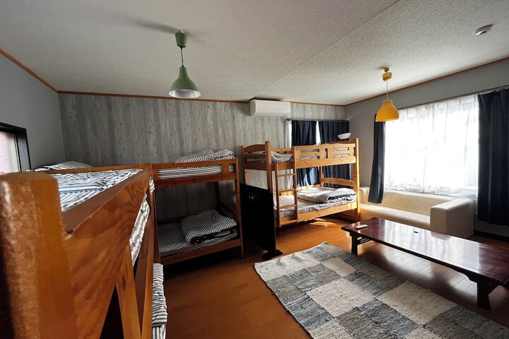 Room 41 of 172