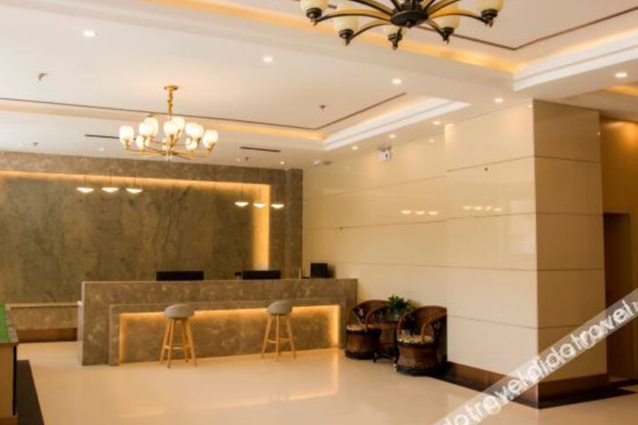 Hotel Interior 6 of 12