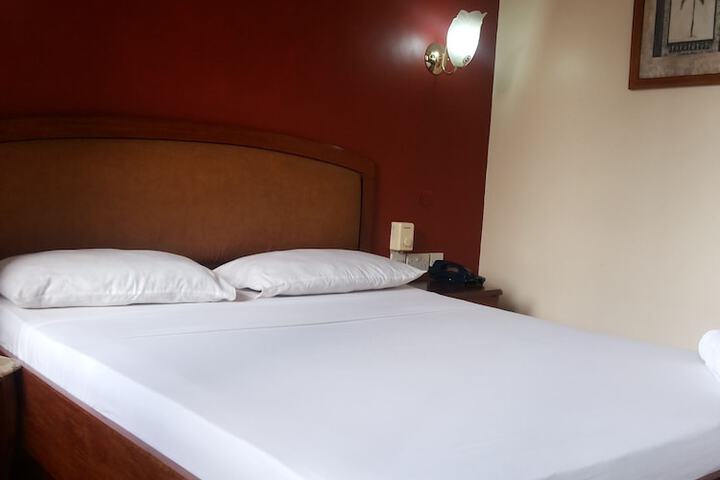 Room 8 of 46