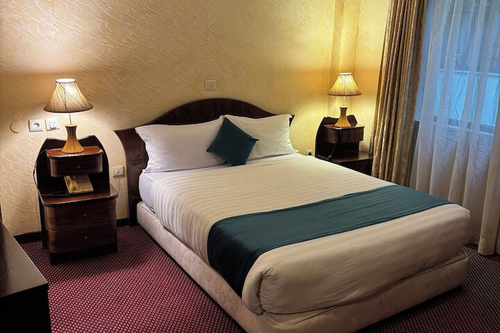 Room 15 of 25