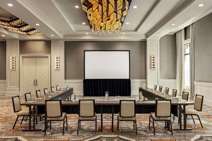 Meeting facility