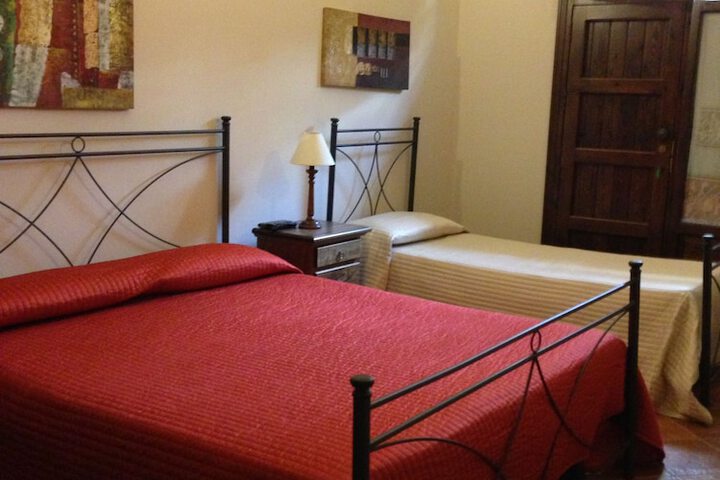 Room 6 of 39