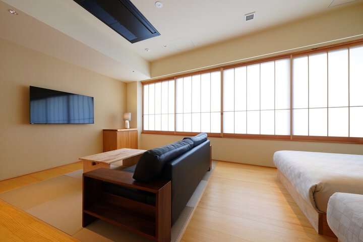 Room 12 of 70