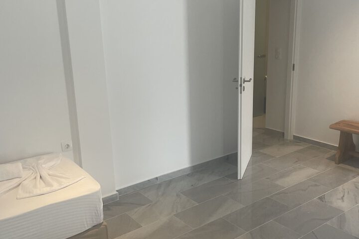 Room 13 of 50