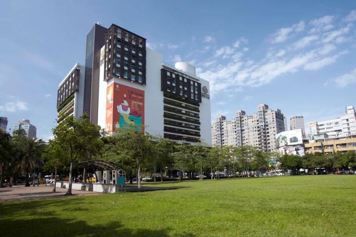 Corner House