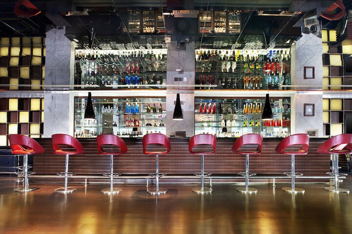 Lounge 60 of 71