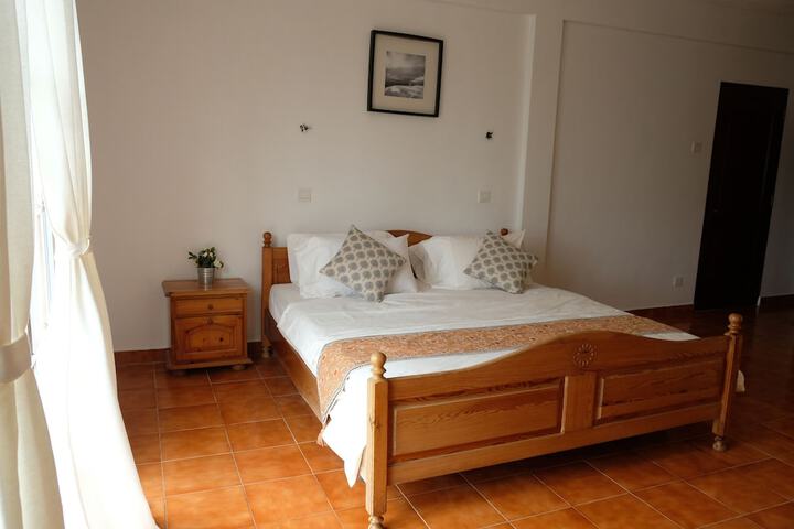 Room 2 of 26