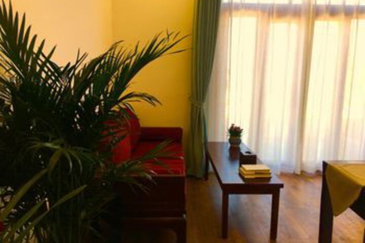 Room 18 of 23