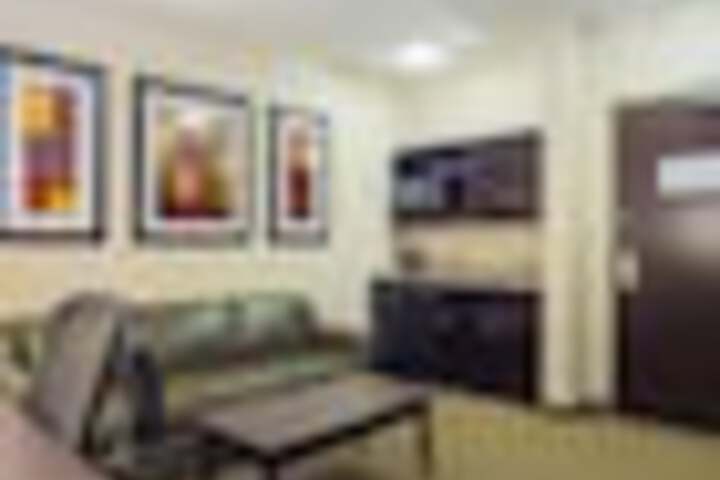 Room 65 of 168