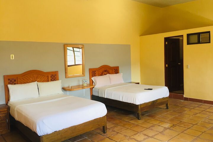 Room 45 of 172