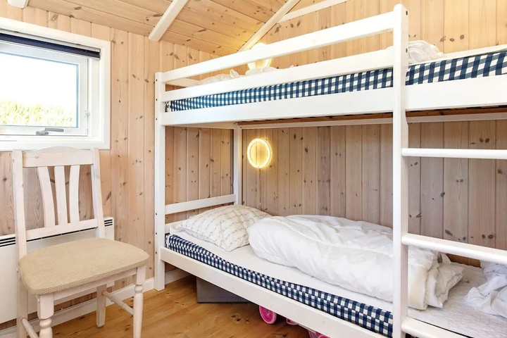 6 Person Holiday Home in Vaeggerlose