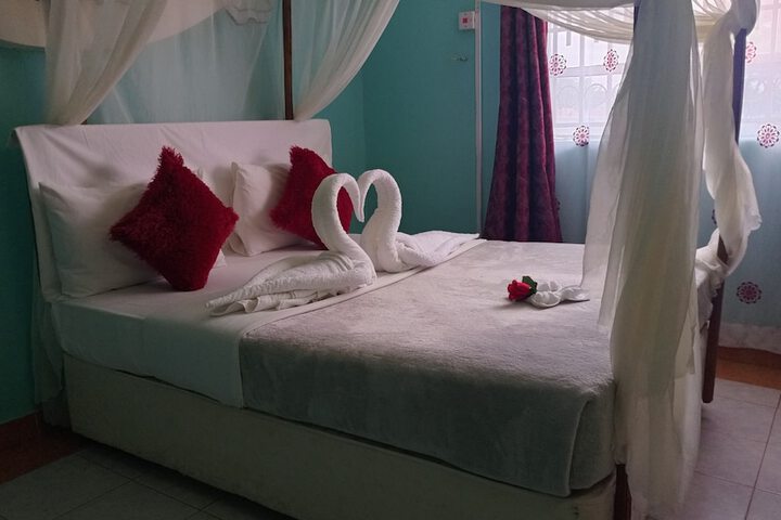 Room 3 of 17