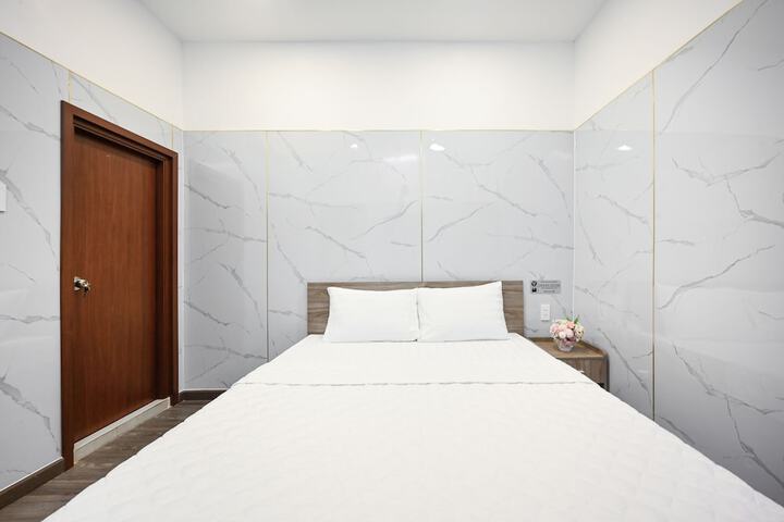 Room 5 of 60