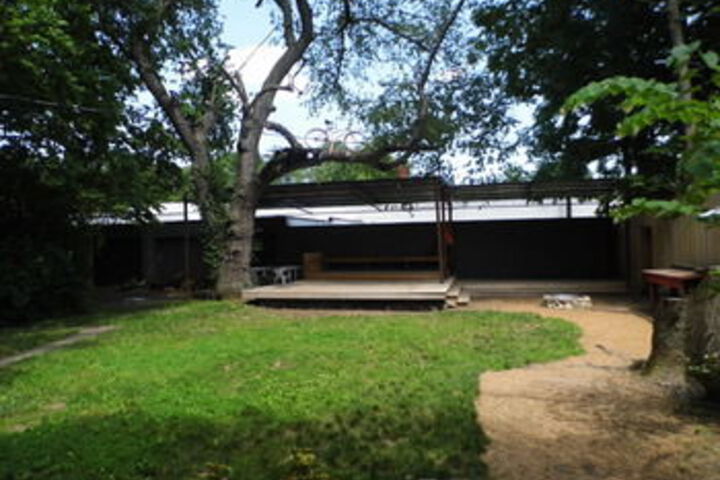 Hotel Exterior 12 of 43