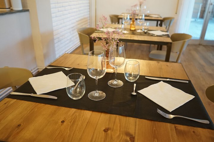 Dining 17 of 30