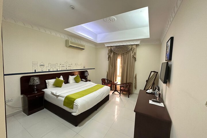 Room 8 of 30