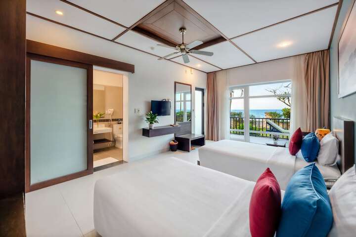 Room 10 of 52