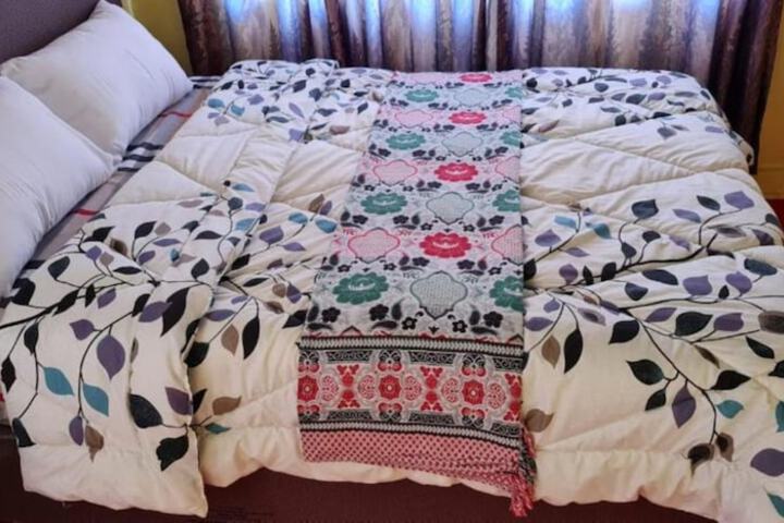Room 3 of 17