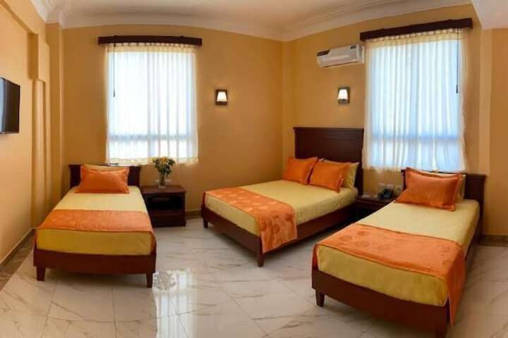 Room 5 of 18