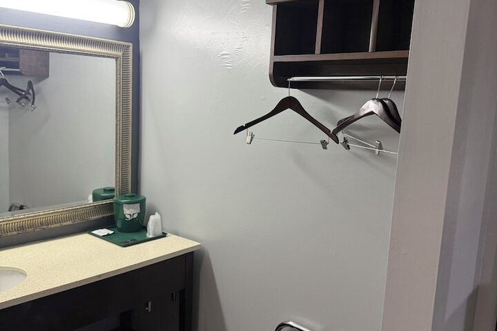 Room 36 of 85