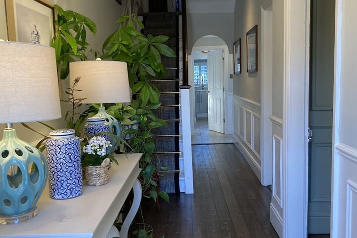 Entrance & Lobby