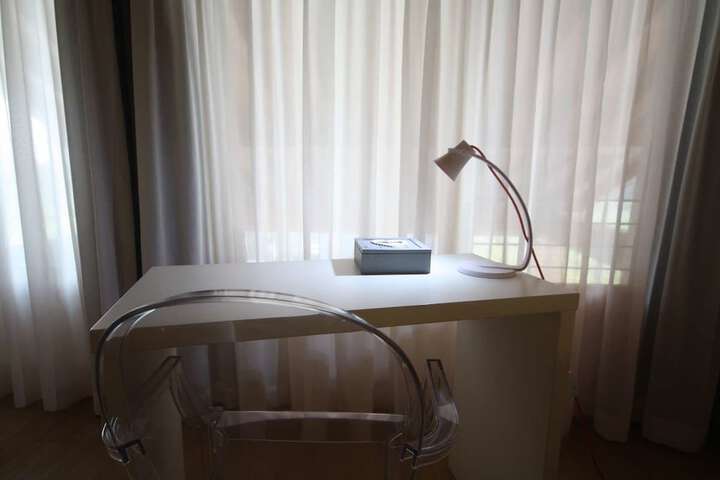 Room 16 of 53