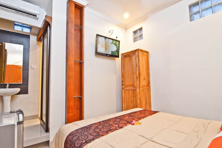 Room 3 of 27