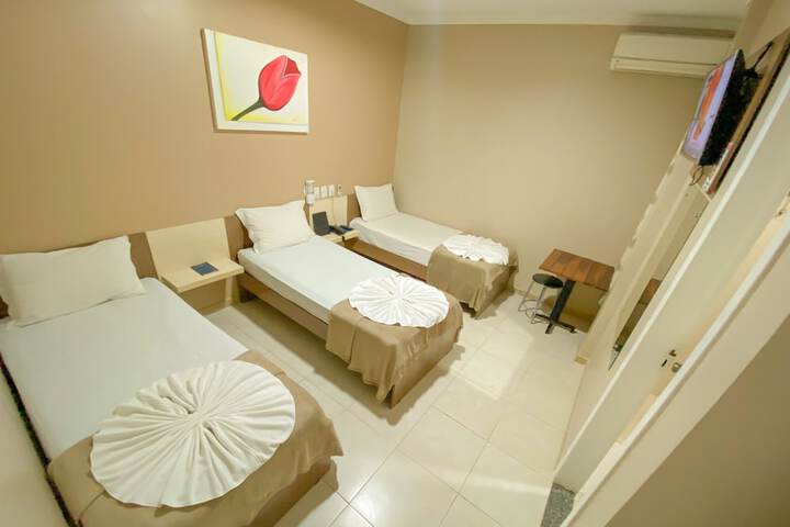 Room 8 of 30
