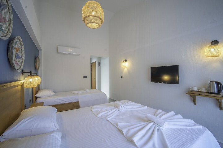 Room 21 of 28
