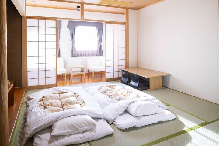 Room 10 of 72